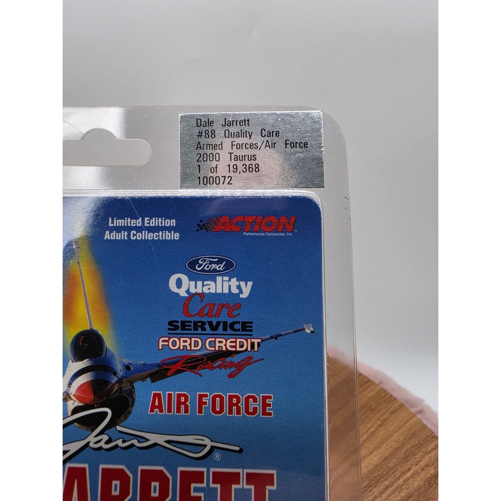 Dale Jarrett #88 Air Force 2000 Ford Taurus Action 1:64 Diecast Limited Edition